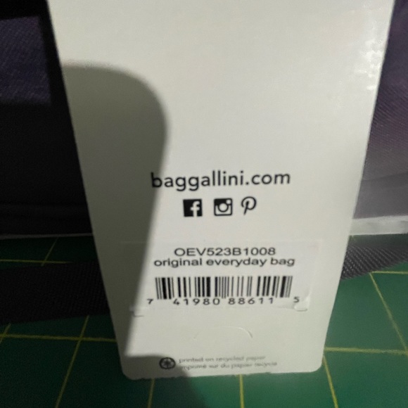 Baggallini Original Every Day Bag RFID Crossbody - Picture 5 of 9